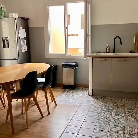 Family House In Daire